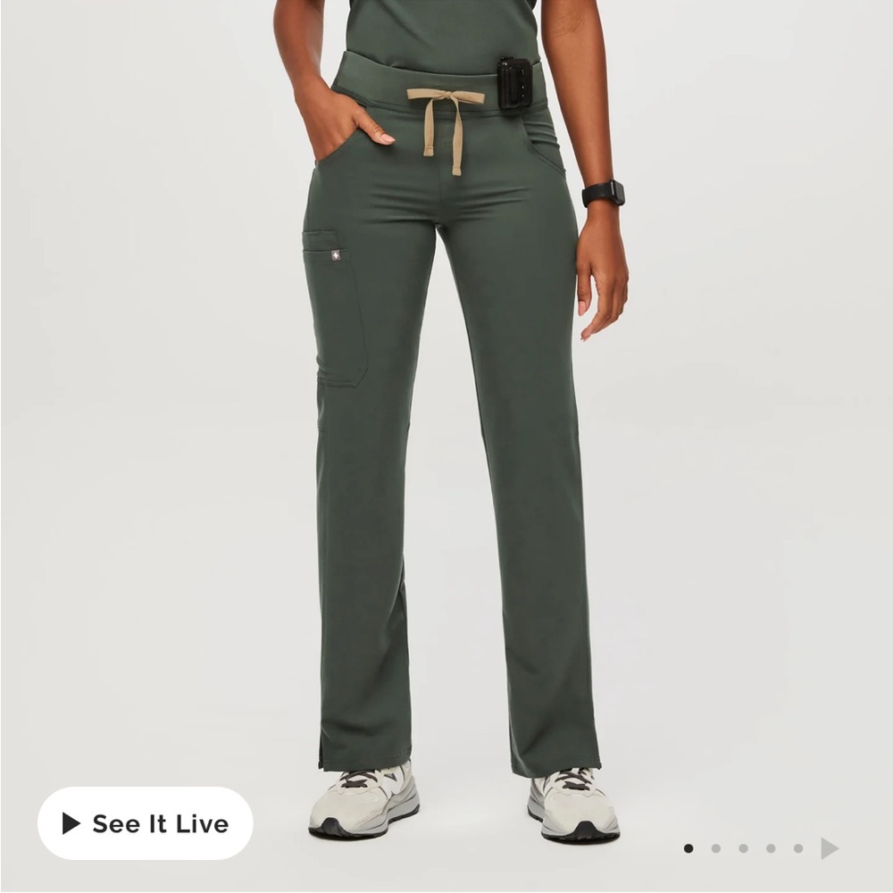 Moss green Kade cargo figs
